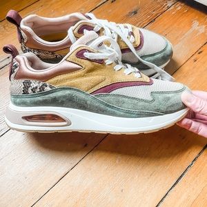 The Hoff Brand skyline sneakers